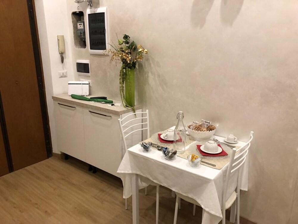 B&B Dea Tiburtina ローマ エクステリア 写真