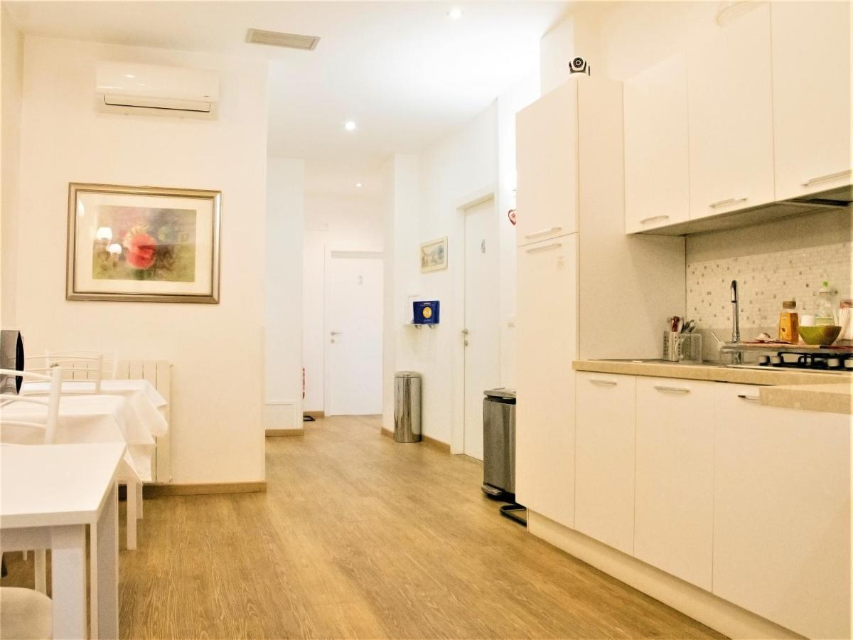 B&B Dea Tiburtina ローマ エクステリア 写真